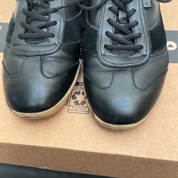 Tommy Bahama Men’s Leather/Suede Leisure Sneakers Size 12D - Picture 2 of 7